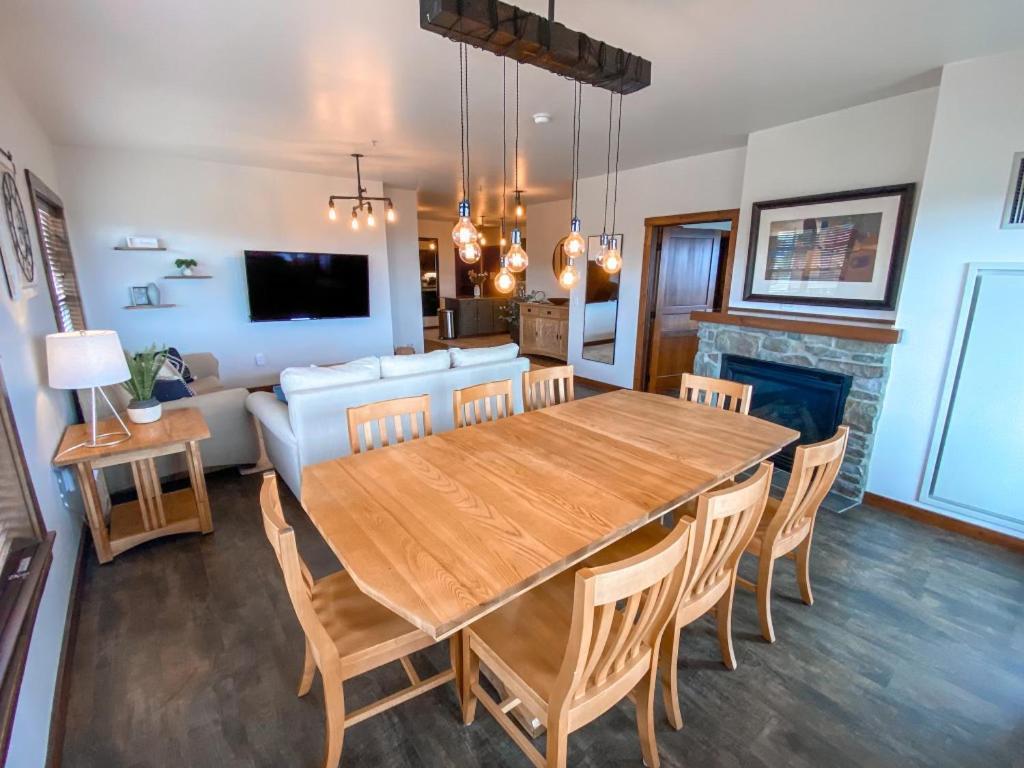 Remodeled Ski In-Out - 305 Soaring Eagle - Luxury! Dunmore Exterior photo